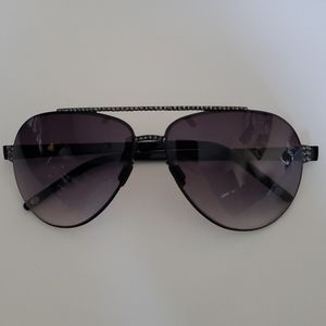 Aviators sunglasses